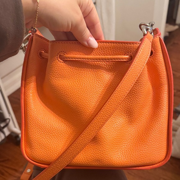 Marc Jacobs Vibrant Orange Shoulder Bag - Picture 3 of 6